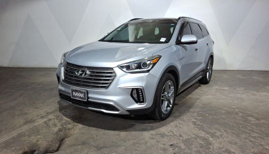 Hyundai • Santa Fe