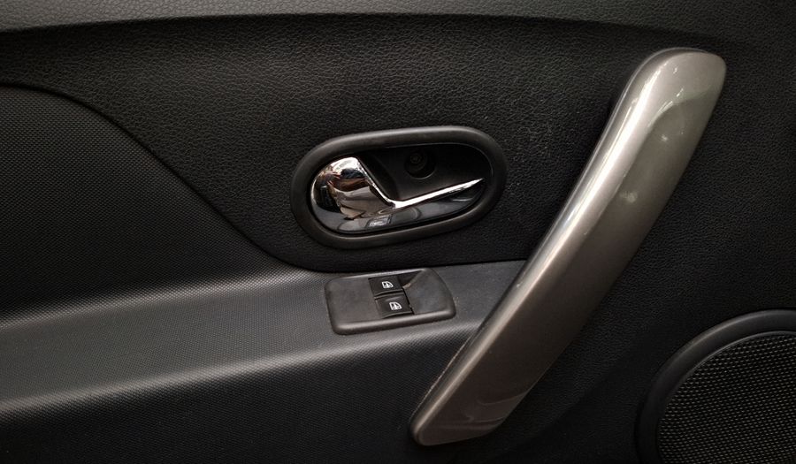 Renault Logan 1.6 INTENS MT Sedan 2019