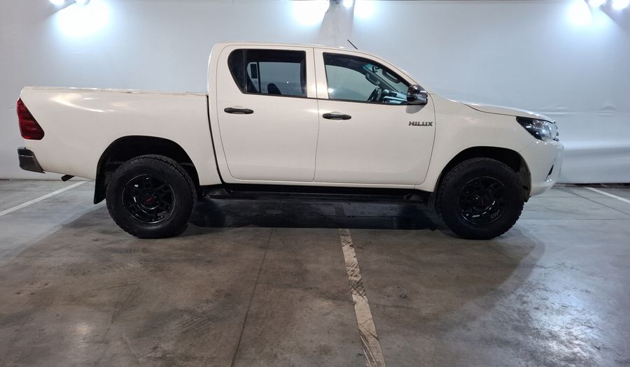 Toyota Hilux 2.7 DOBLE CABINA SR (D-CAB MID) Pickup 2019