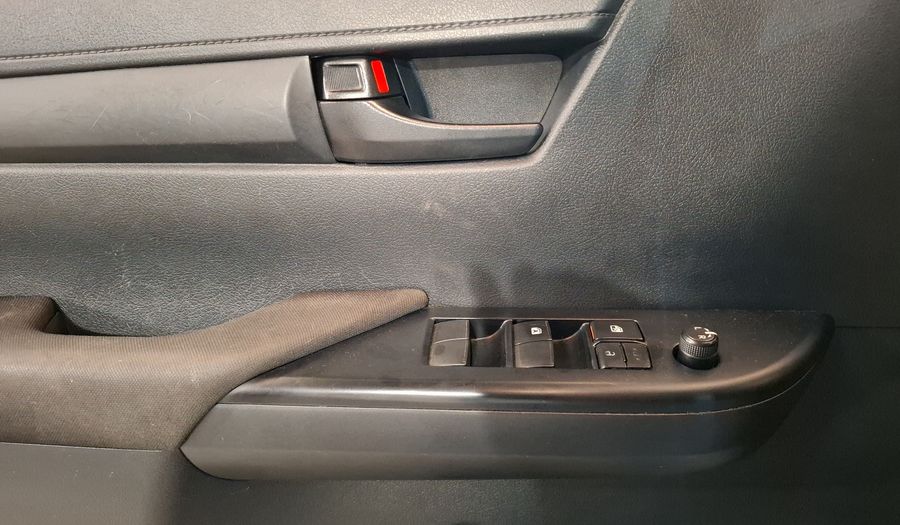 Toyota Hilux 2.7 DOBLE CABINA SR (D-CAB MID) Pickup 2019