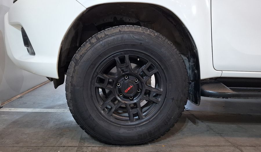 Toyota Hilux 2.7 DOBLE CABINA SR (D-CAB MID) Pickup 2019
