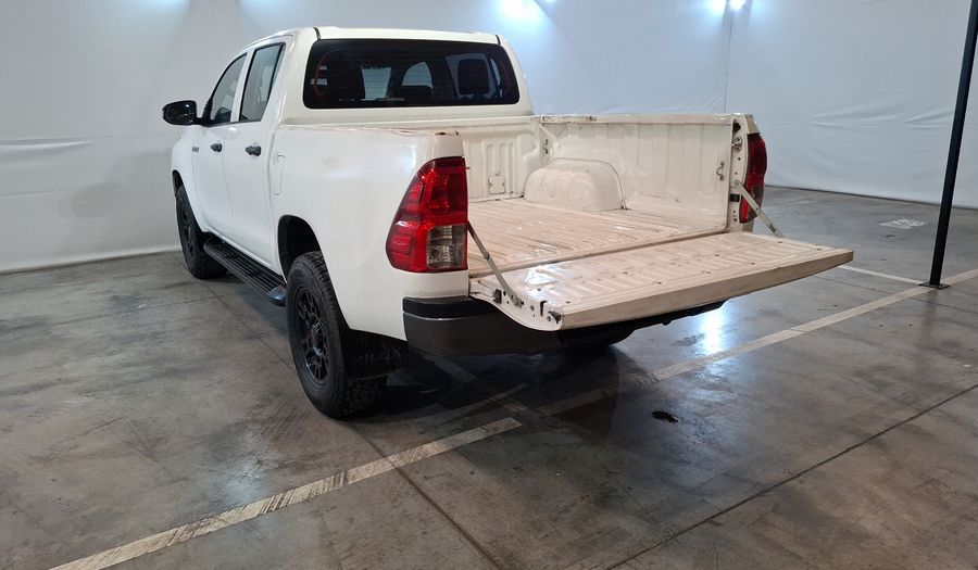 Toyota Hilux 2.7 DOBLE CABINA SR (D-CAB MID) Pickup 2019