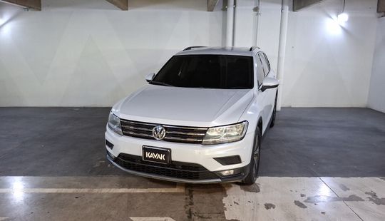 Volkswagen • Tiguan