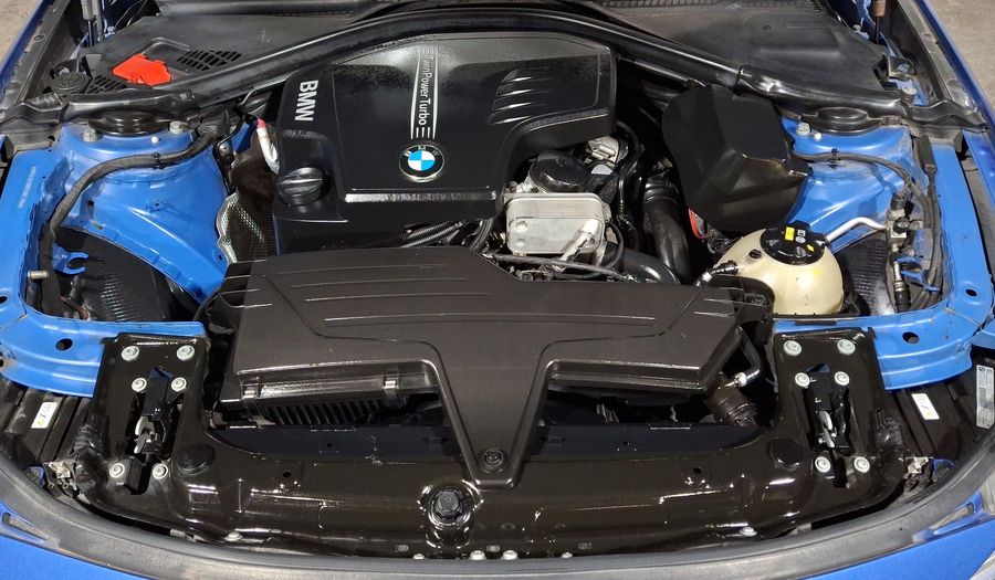 Bmw Serie 3 2.0 320IA M SPORT Sedan 2015