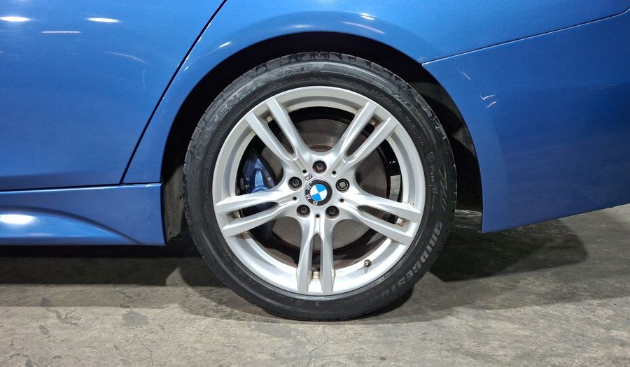 Bmw Serie 3 2.0 320IA M SPORT Sedan 2015