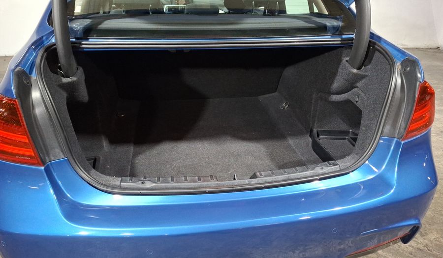 Bmw Serie 3 2.0 320IA M SPORT Sedan 2015