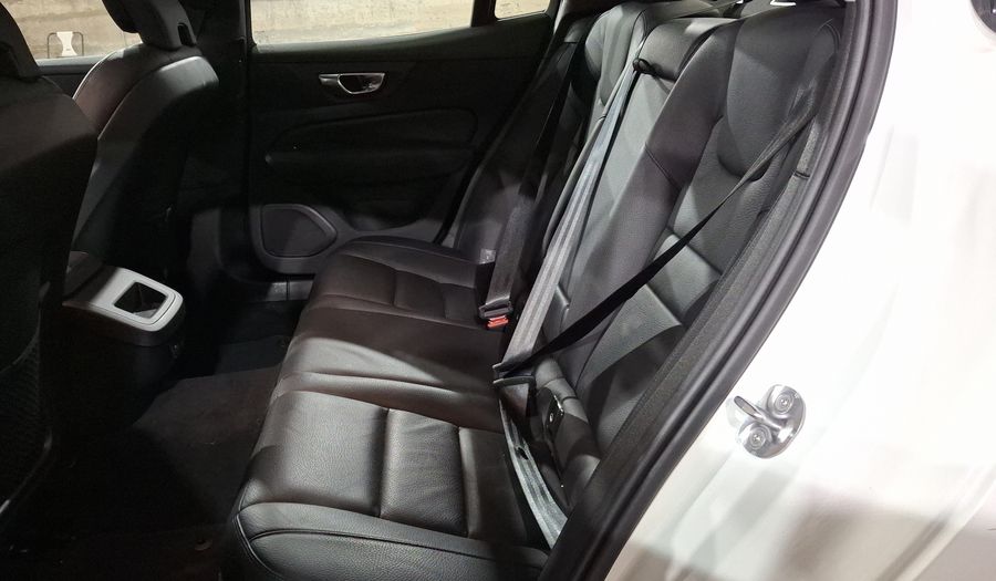 Volvo S60 2.0 B4 MHEV PLUS AUTO Sedan 2023
