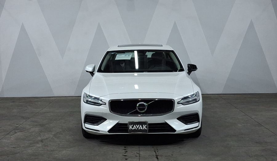 Volvo S60 2.0 B4 MHEV PLUS AUTO Sedan 2023