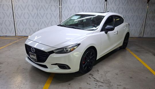 Mazda • Mazda 3