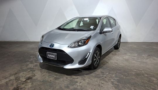 Toyota • Prius C
