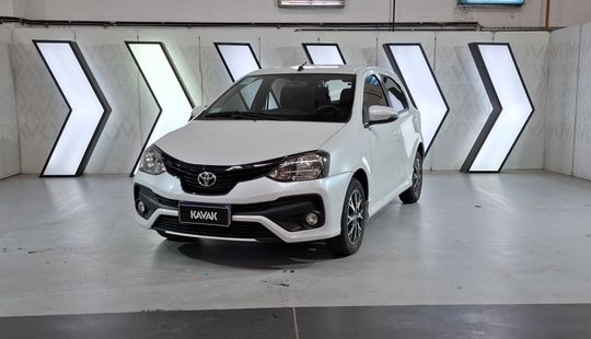 Toyota • Etios
