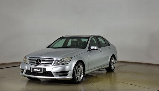 Mercedes Benz • Clase C