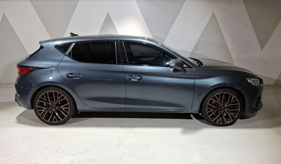 Cupra Leon 2.0 300HP DCT Hatchback 2024