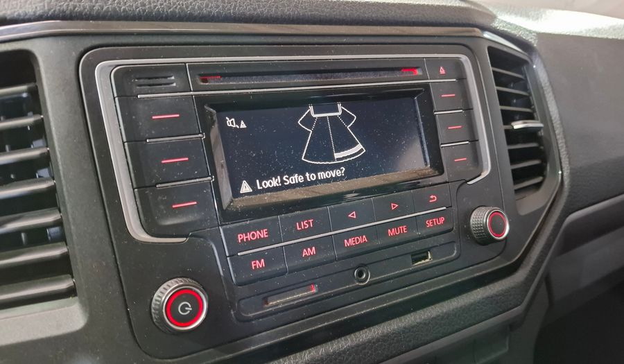 Volkswagen Amarok 2.0 TDI 140CV TRENDLINE 4X2 Pickup 2019