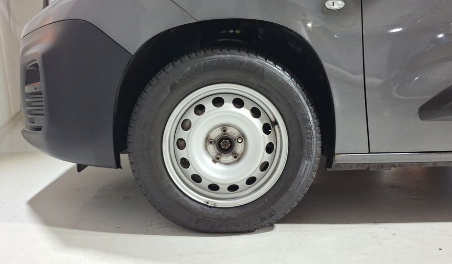 Peugeot Partner 1.2 PURETECH MAXI PACK Van 2023