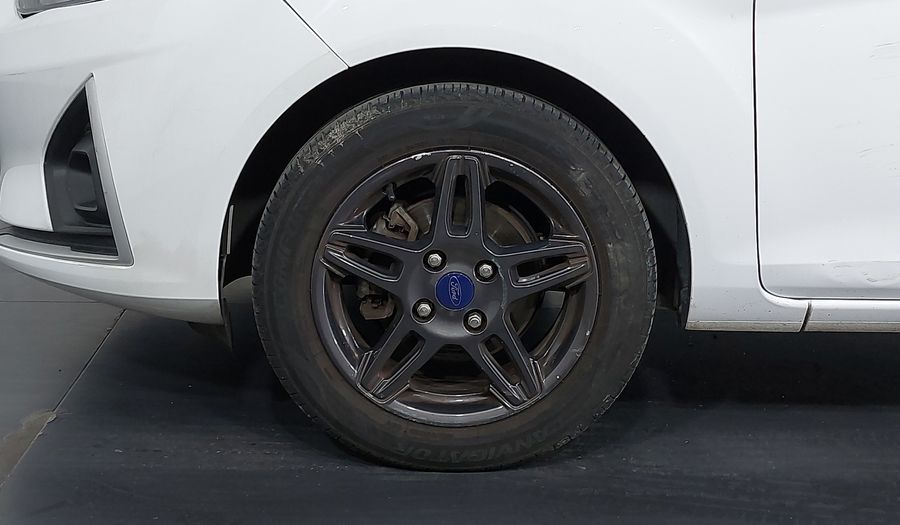 Ford Fiesta 1.6 SEL AT Hatchback 2018