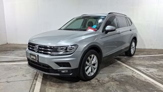 Volkswagen • Tiguan