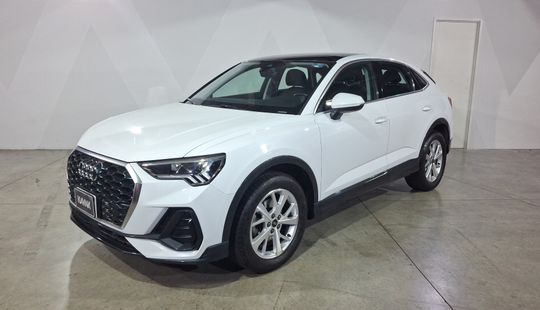 2024 • 34,150 km • Automático