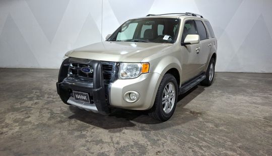 Ford • Escape