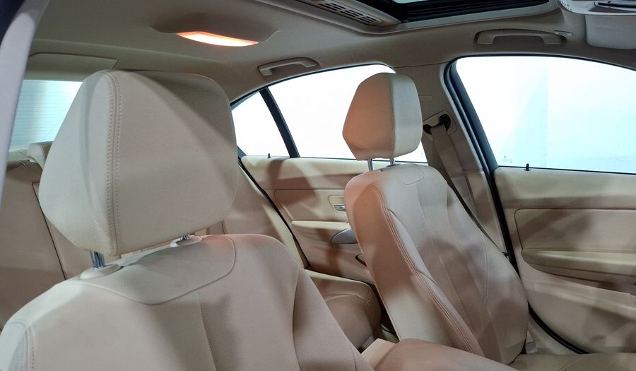 Bmw Serie 3 2.0 320IA Sedan 2014