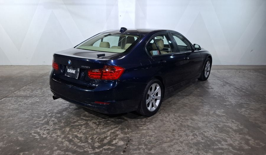 Bmw Serie 3 2.0 320IA Sedan 2014