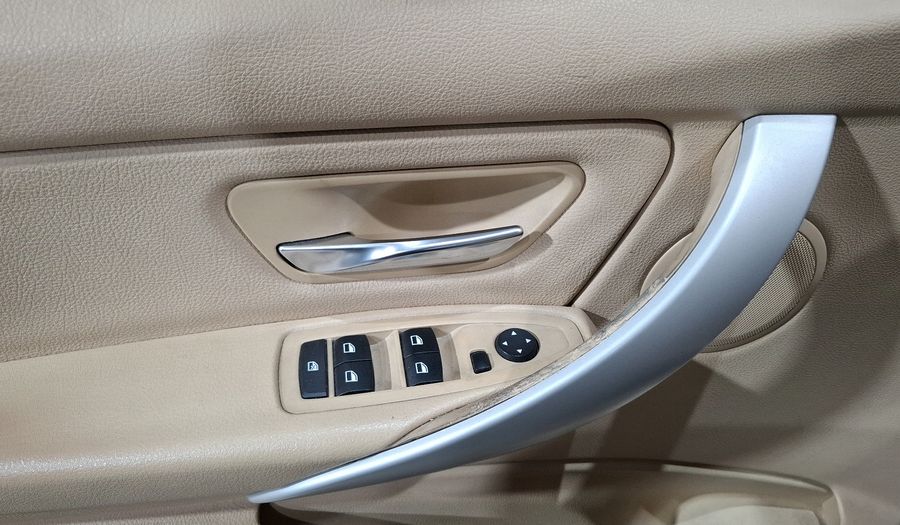 Bmw Serie 3 2.0 320IA Sedan 2014