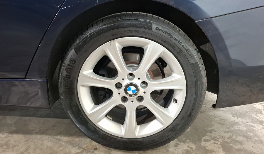 Bmw Serie 3 2.0 320IA Sedan 2014