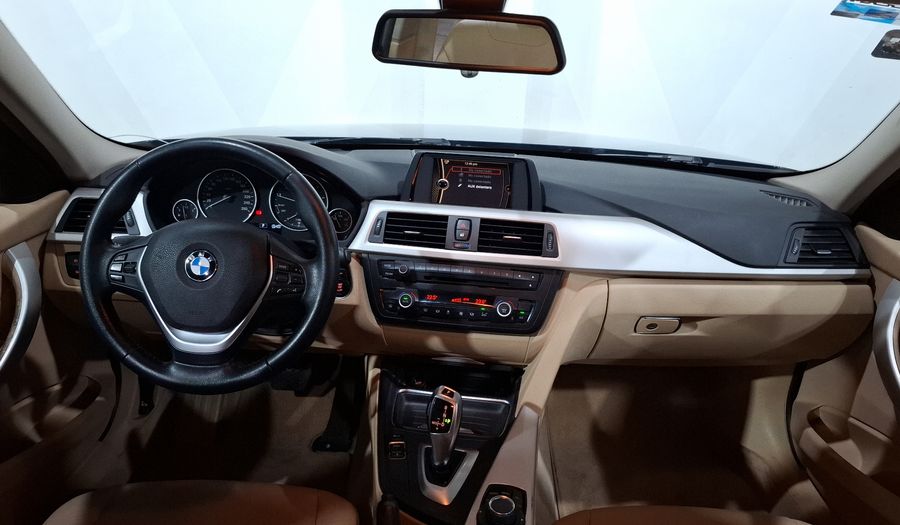 Bmw Serie 3 2.0 320IA Sedan 2014