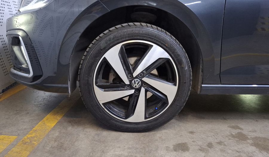 Volkswagen Virtus 1.0 HIGHLINE AUTO Sedan 2024