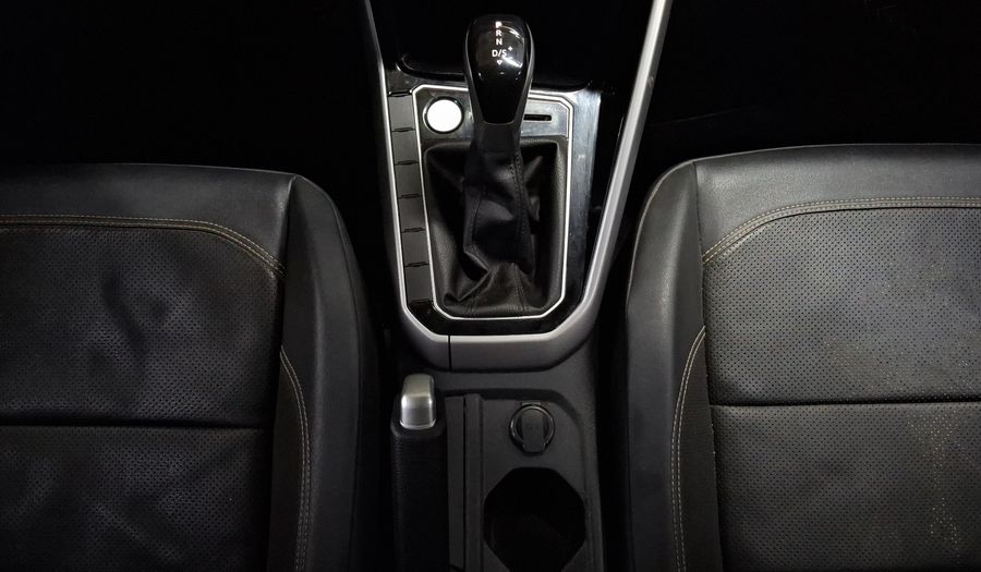 Volkswagen Virtus 1.0 HIGHLINE AUTO Sedan 2024