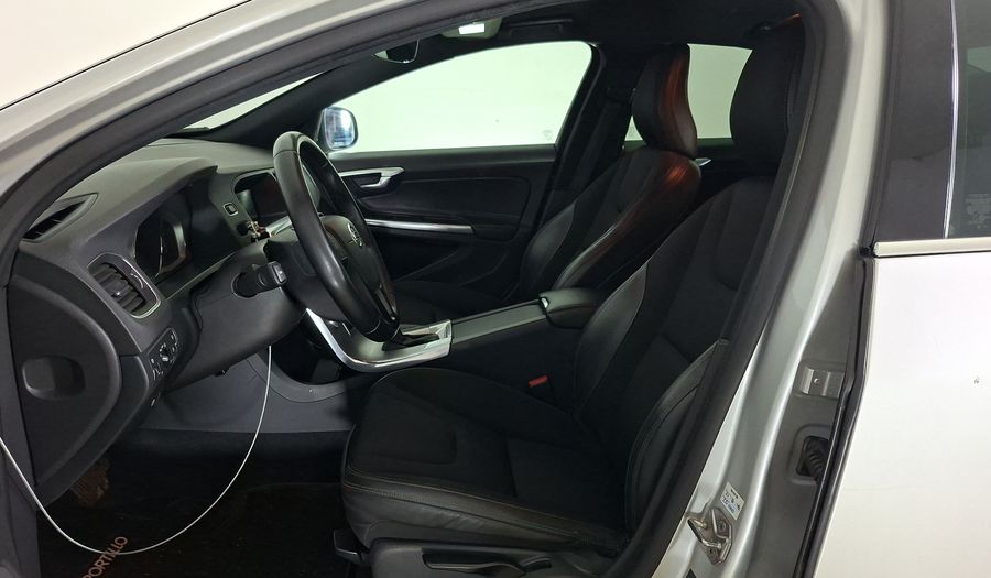 Volvo S60 2.0 D2 COMFORT POWERSHIFT Sedan 2018