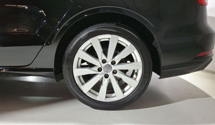 Audi A3 1.4 SELECT DCT Sedan 2018