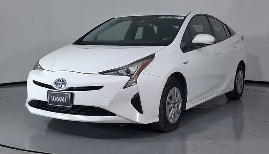 Toyota • Prius