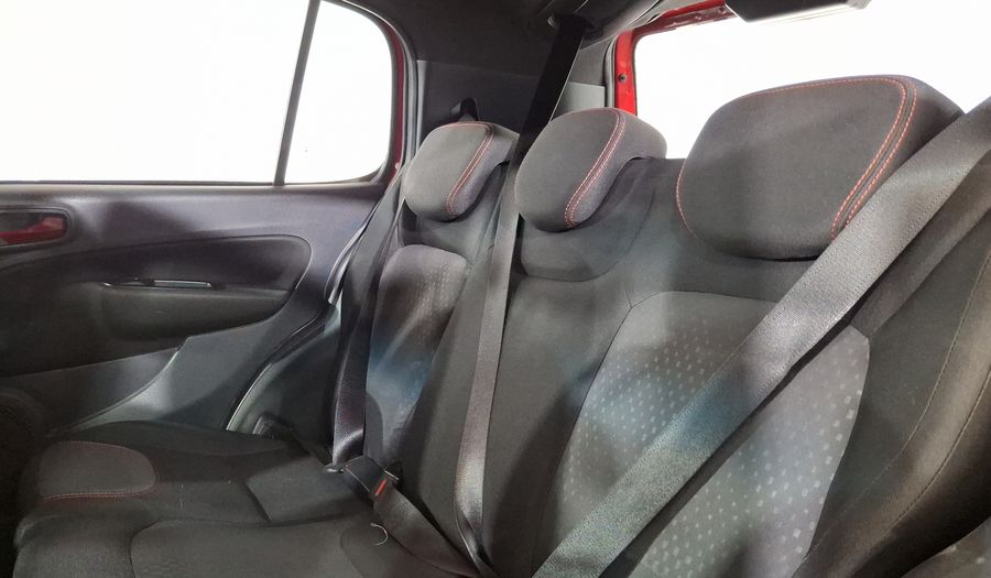 Fiat Uno 1.4 SPORTING Hatchback 2017