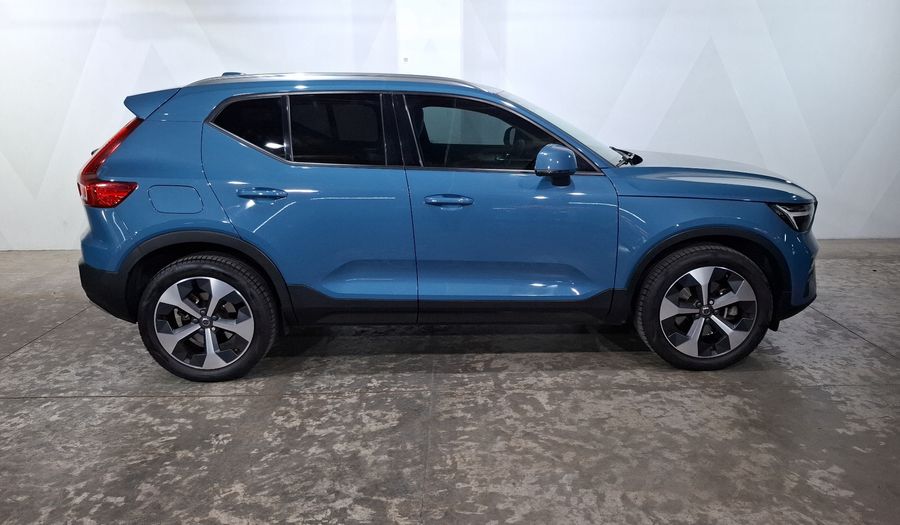 Volvo Xc40 2.0 B4 MHEV PLUS AUTO Suv 2023