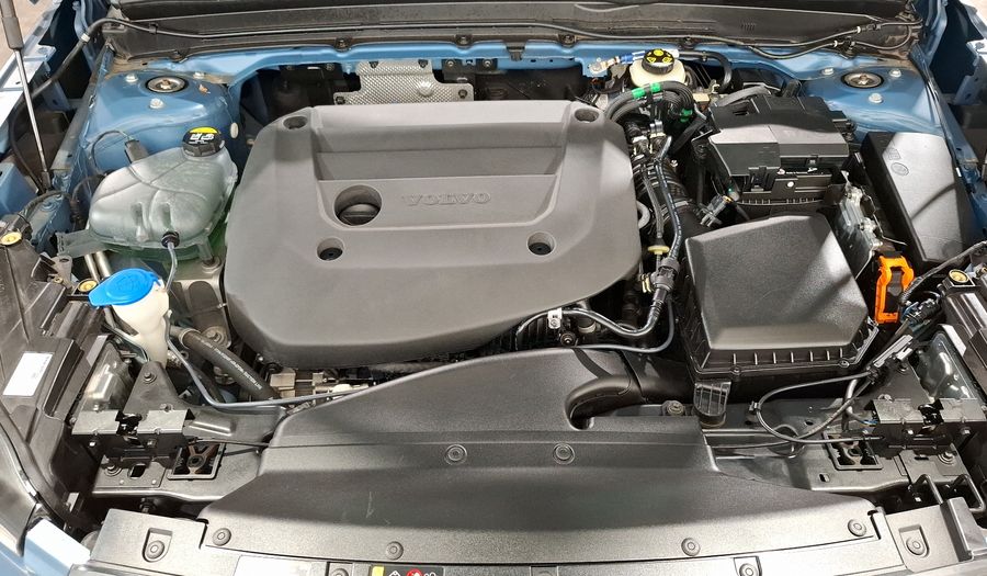 Volvo Xc40 2.0 B4 MHEV PLUS AUTO Suv 2023