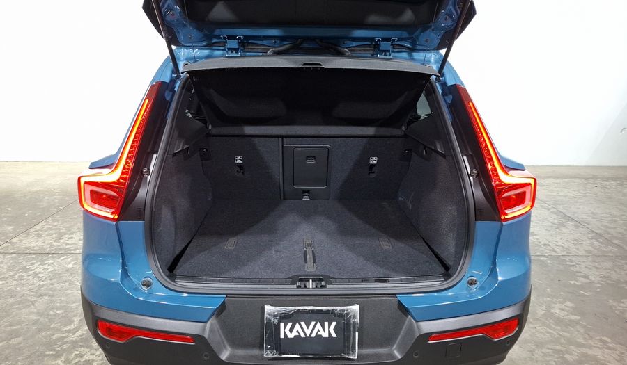 Volvo Xc40 2.0 B4 MHEV PLUS AUTO Suv 2023