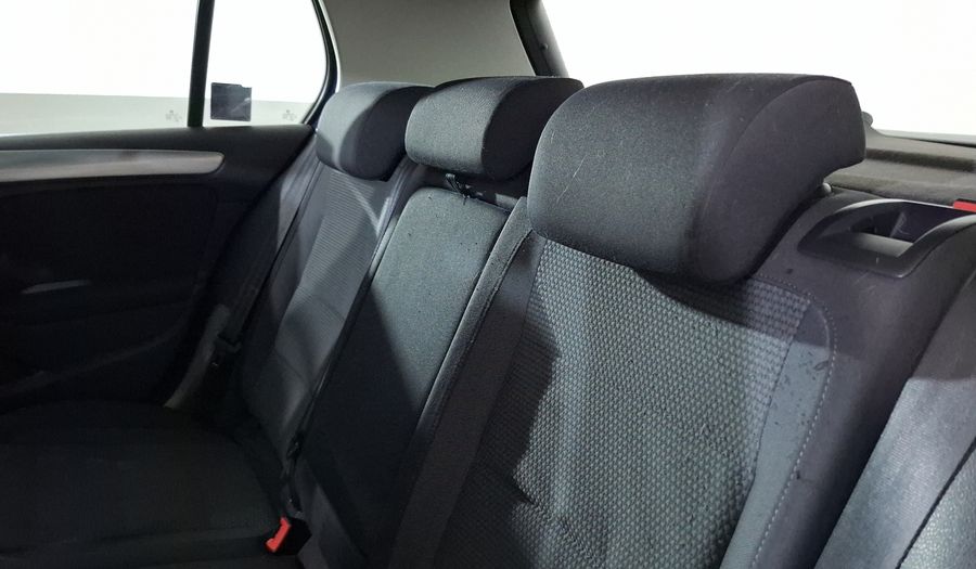 Volkswagen Golf 1.4 TURBO MT Hatchback 2013