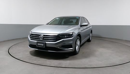 Volkswagen • Jetta