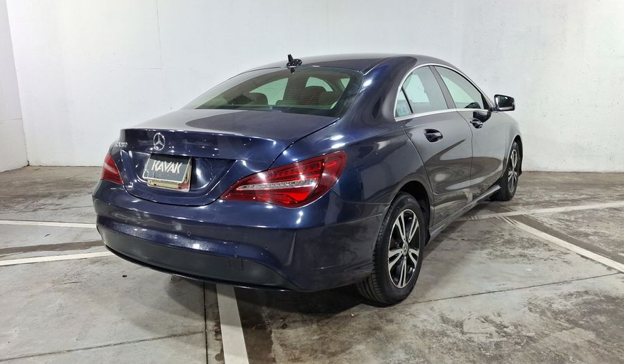 Mercedes Benz Clase Cla 1.6 CLA 200 DCT Coupe 2019