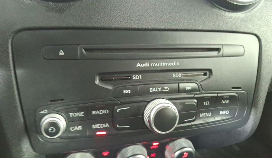Audi A1 1.4 TFSI ENVY CON PIEL S TRONIC Hatchback 2013