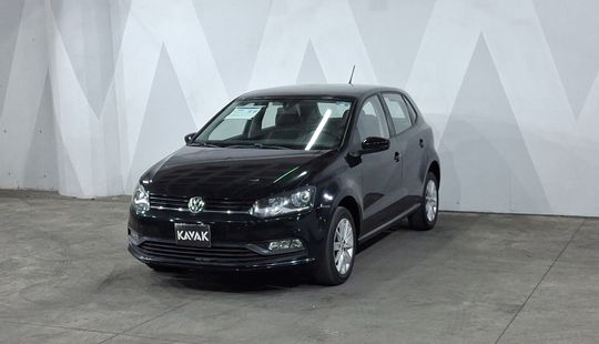 Volkswagen • Polo