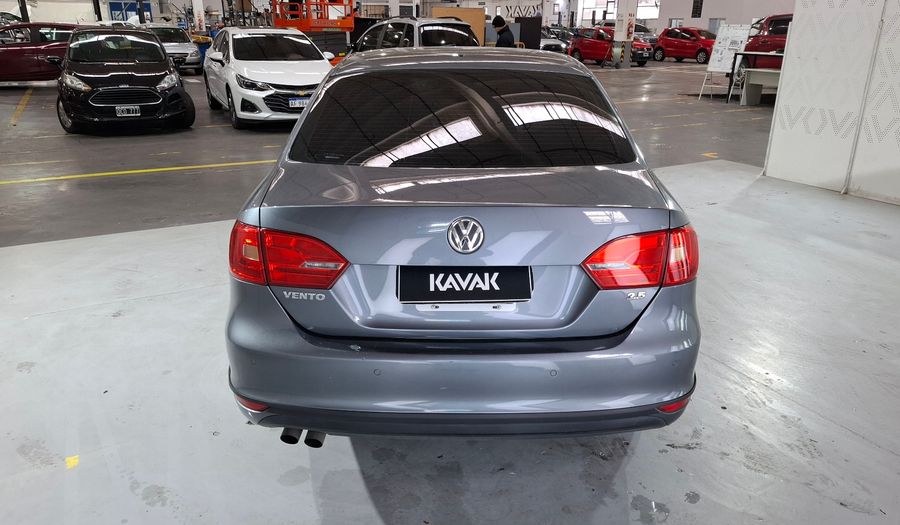Volkswagen Vento 2.5 LUXURY TIPTRONIC Sedan 2013