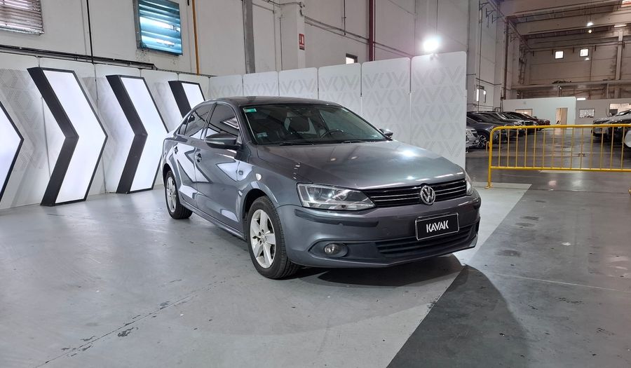 Volkswagen Vento 2.5 LUXURY TIPTRONIC Sedan 2013