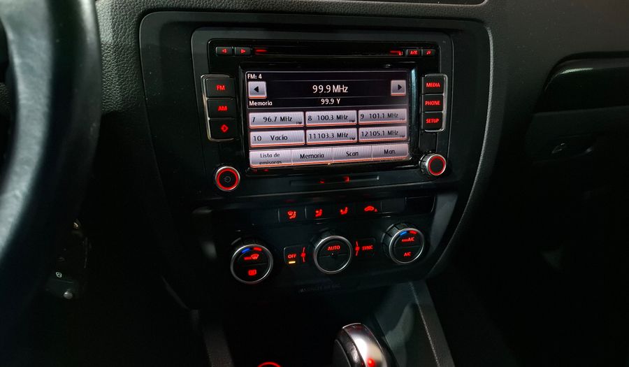 Volkswagen Vento 2.5 LUXURY TIPTRONIC Sedan 2013