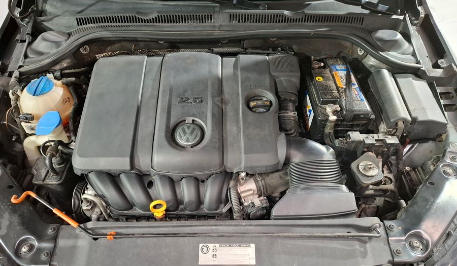 Volkswagen Vento 2.5 LUXURY TIPTRONIC Sedan 2013