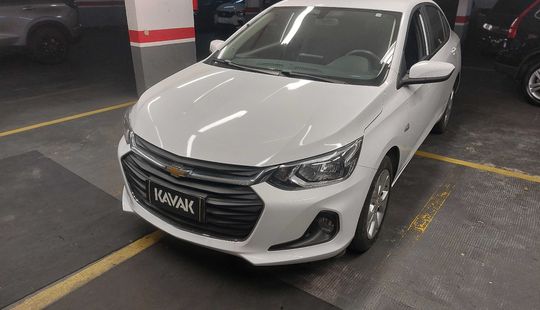 Chevrolet • Onix Plus