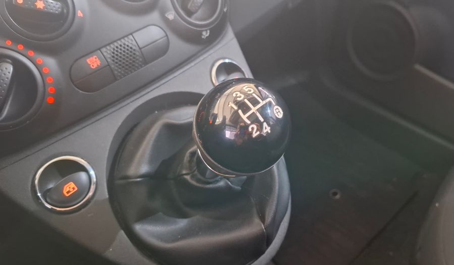 Fiat 500 1.4 8V CULT Hatchback 2012