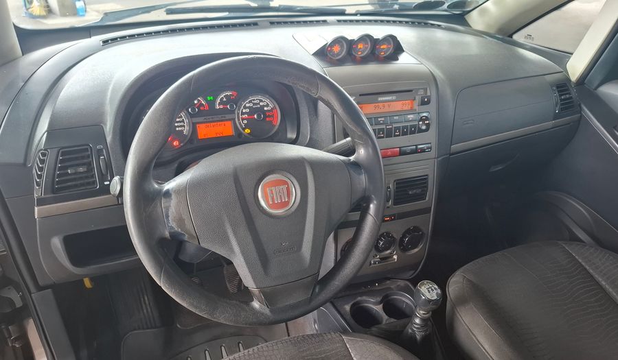 Fiat Idea 1.6 ADVENTURE 16V Minivan 2011