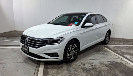 Volkswagen • Jetta